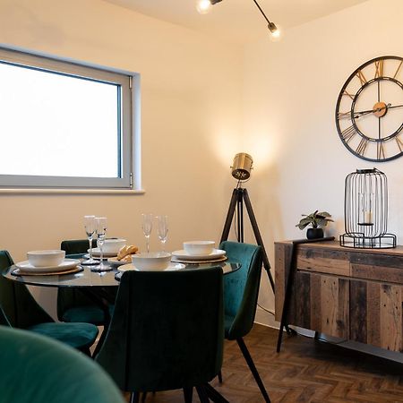 Trendy City Centre Apartment With Free Parking Cardiff Exterior foto
